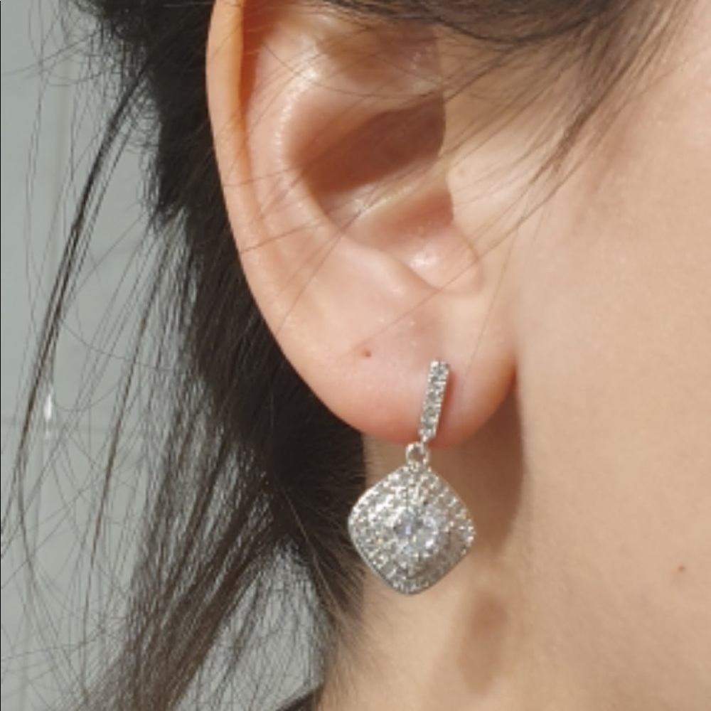 🌟 Sterling Silver 925 CZ Earrings - Picture 8 of 9